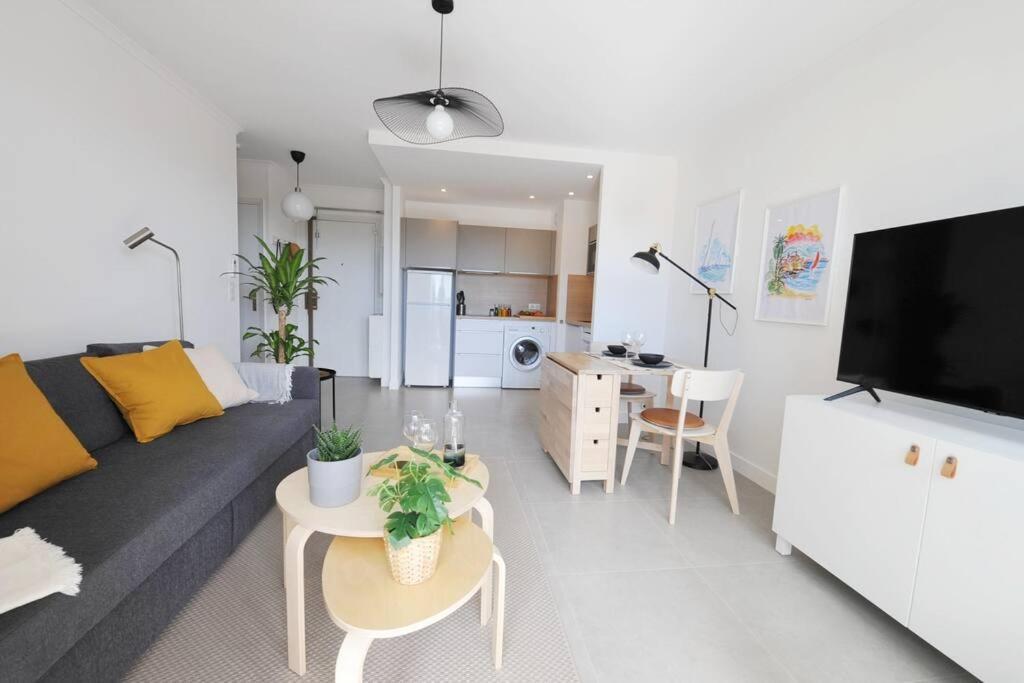 Апартаменты Antibes Centre, 2P, Terrasse, Garage Экстерьер фото